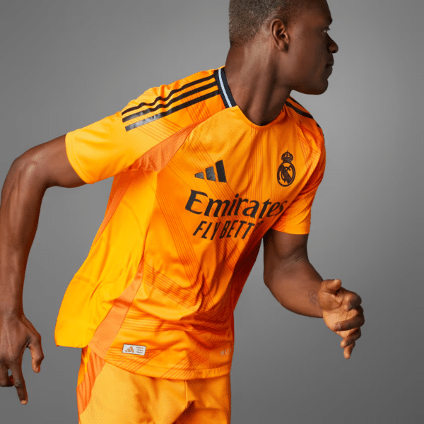 MAILLOT REAL MADRID EXTERIEUR VERSION AUTHENTIC SAISON 2024-2025